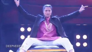 Malhari ft. Ranveer Singh, IISuperwomanII and Shah Rukh Khan