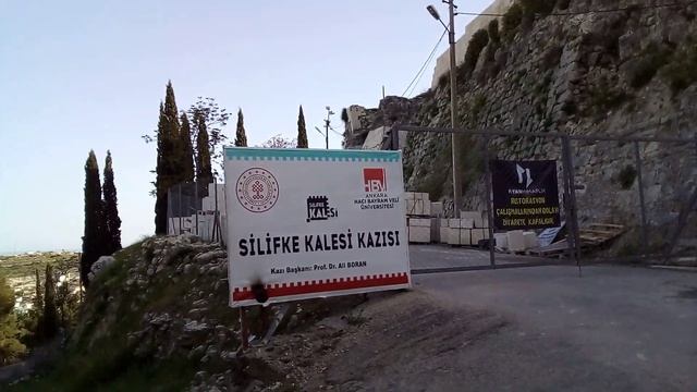 Вид на Силифке (Турция) с горы смотреть онлайн