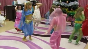 Индийский танец Детский сад №40 "Одуванчик" г.Йошкар-Ола