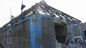 Украинские нацбатальоны продолжают наносить удары по населенным пунктам ЛНР