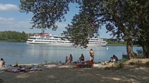 Ах, белый пароход! У станицы Романовской на Дону