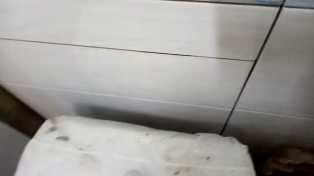 Люк на магнитах.