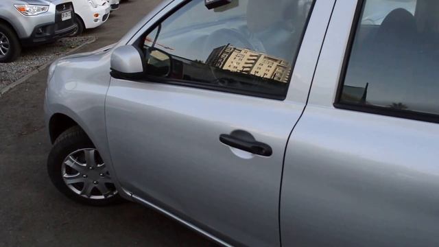 Nissan March 2012