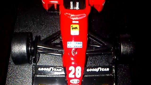 FERRARI F1-88C Gerhard Berger a escala 1/43 смотреть онлайн