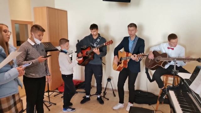 Перед собранием (День Благодарения 2021) смотреть онлайн