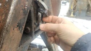Пришлось переделать автосцепку МТЗ