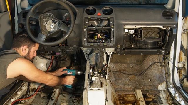 Разборка салона volkswagen caddy 3 смотреть онлайн