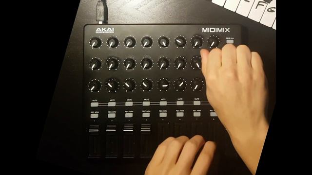 Reggae dub mix on Akai Midimix смотреть онлайн