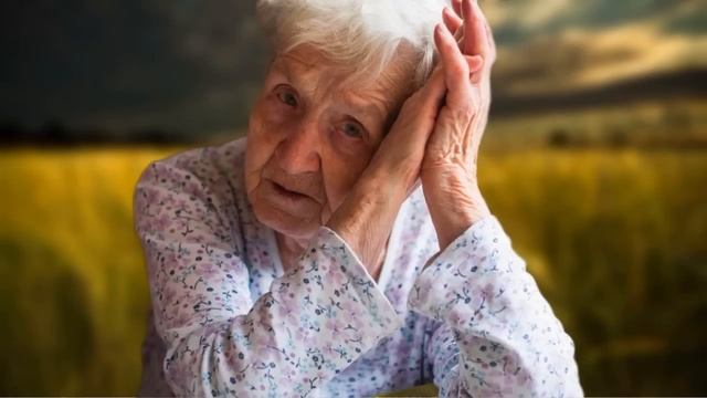 Бабушка стояла у магазина и просила о помощи. Из машины вышел мужик и помог ей, а она расплакалась… смотреть онлайн