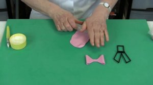 Patchwork Cutters - Make a Bow