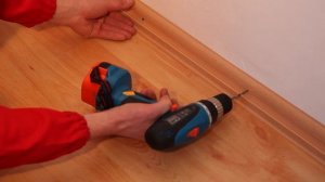 НАПОЛЬНЫЙ ПЛИНТУС ПВХ С КАБЕЛЬ КАНАЛОМ И МЯГКИМ КРАЕМ