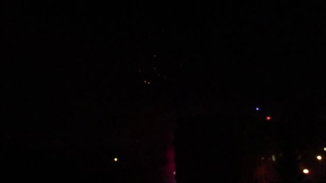 Фейеверк на Сильвестр в Германии. Очень красочное зрелище. Жизнь в Германии. смотреть онлайн