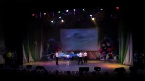 Танец с полотнами "Вальс голубой реки"