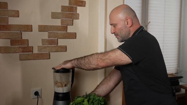Пхали с изюминкой. Авторский рецепт  пхали со шпинатом и другими ингредиентами.