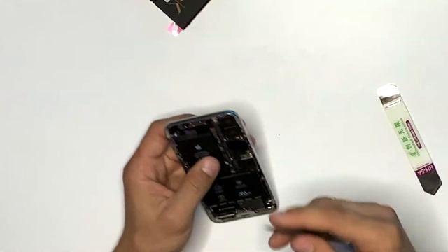 Замена аккумулятора на iPhone X