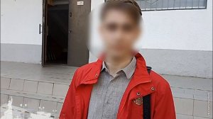 💬 Парень изрисовал здание городской администрации Краснодара, за что и был жестоко наказан.