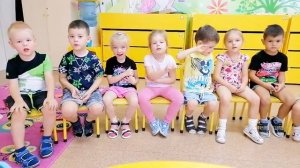 Сиреневая (старшая группа). Познание "фрукты"