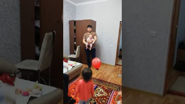 Амире 6 месяцев(1) смотреть онлайн