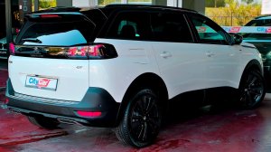 2022 Peugeot 5008. Обзор Французского автомобиля. Интерьер и экстерьер.