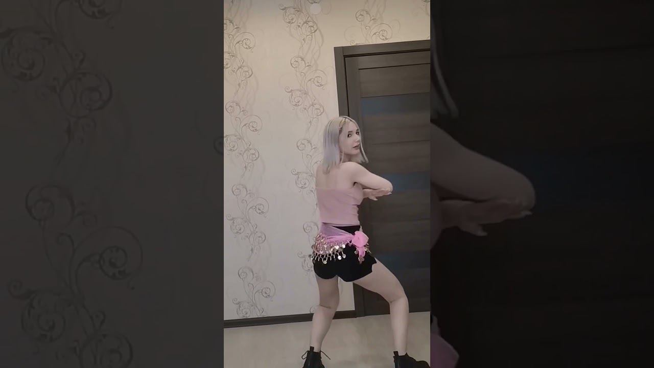 LE SSERAFIM - SMART смотреть онлайн