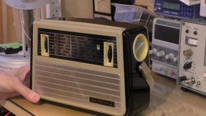 Радиоприёмник ВЭФ - СПИДОЛА (VEF - SPIDOLA) 1967 г. Восстановление корпуса