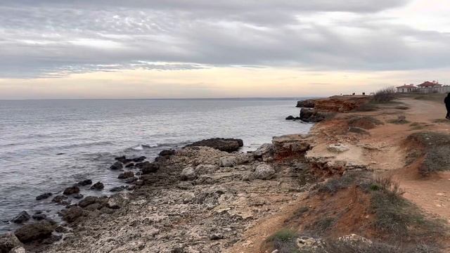 Её ПОСТРОИЛИ Севастопольцы-НАБЕРЕЖНАЯ Андрея Первозванного!Пустой пляж Омега для Лебедей и Уток!Кры смотреть онлайн