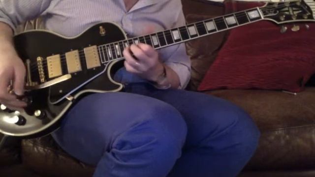 Les Paul Black Beauty vs Les Paul Standard смотреть онлайн