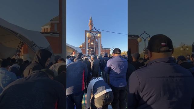 Иди Рамазон дар Москва / ураза-байрам в Москве мечети М￼инская 2023 смотреть онлайн