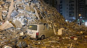 Разрушены сотни домов: хронология землетрясения в Турции и Сирии / События на ТВЦ