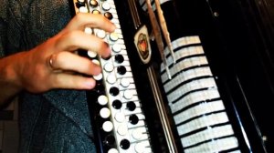 Мурат Тхагалегов - Едем, едем в соседнее село Кавер на Баяне С голосом