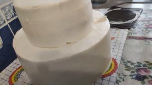 Двухъярусный торт для девушки на 30 лет