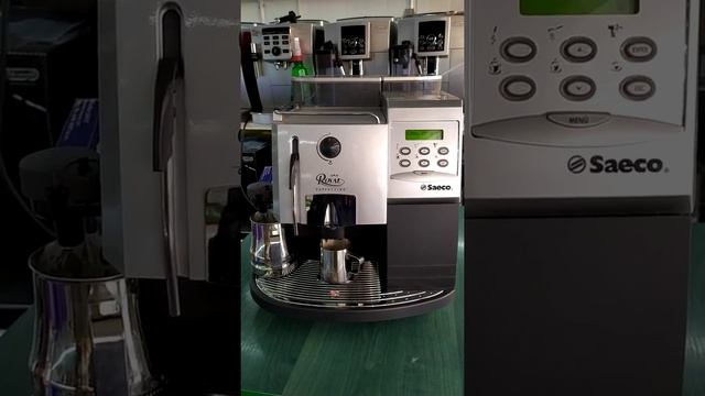 Saeco Royal Cappuccino приготовление капучино