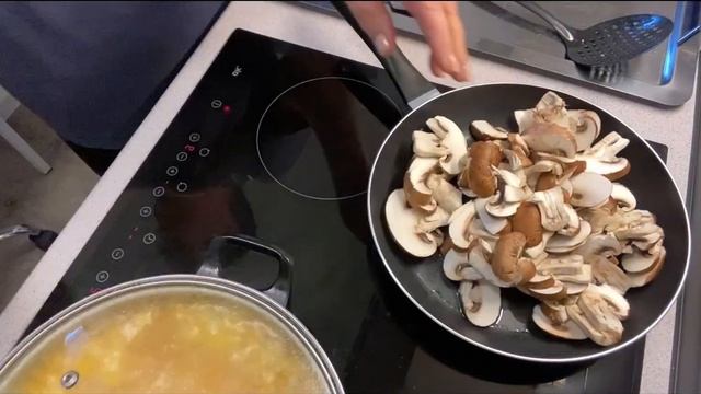 Куриный супчик с грибами. Вкусный, легкий и полезный! #вкусно #простыерецепты #готовимдома