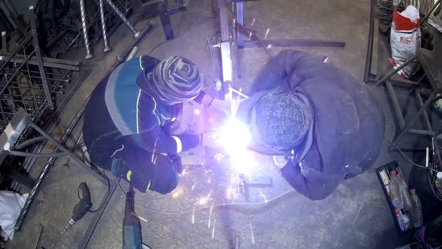 Сэкономил 120$ СТОЙКИ для ПОКРАСКИ своими руками! Нужное приспособление! смотреть онлайн