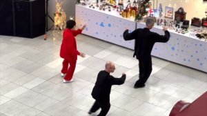 Тайцзицюань и жёсткий цигун. Выступление нашей команды на площадке ТЦ "Москворечье" 9 декабря 2023г.