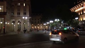 Ночной Париж, жизнь во Франции