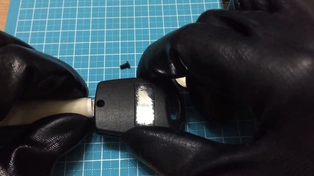 How to replace battery in key fob for Proton Persona смотреть онлайн