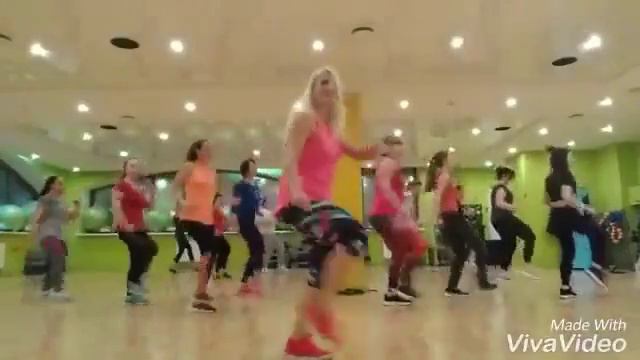 ZUMBA с Мариной в #FanFizik смотреть онлайн