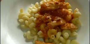 Рецепт простой и очень вкусной подливы на ужин из куриной грудки. Бефстроганов из курицы.