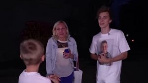 Влад а4 подарил машину своей маме!