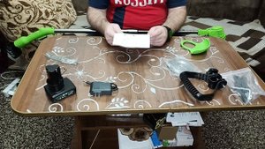 Триммер аккумуляторный из Китая типа Zitrek cut 12,но с двумя аккумуляторами.