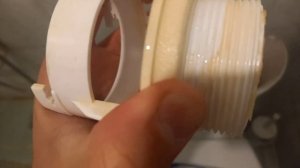 Унитаз ( туалет) пропускает воду ? Решим за минуту ? #сантехник #унитаз #туалет