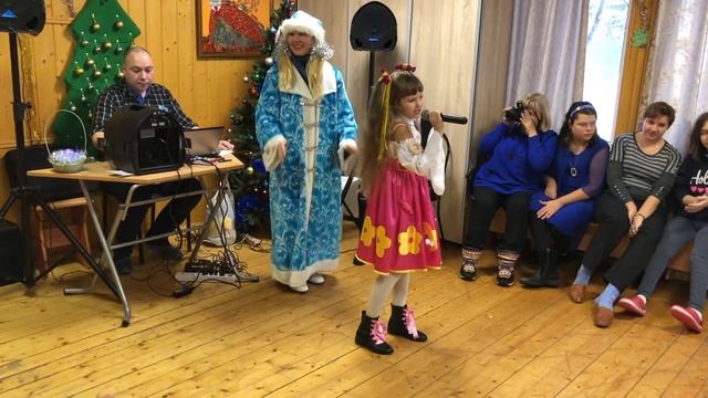 Старый НГ Мир для всех смотреть онлайн