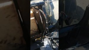 снятие гидробака с CAT 428E