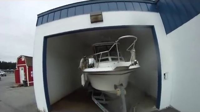 Bigfishin' Presents An Idiot Gets His Boat Stuck In A Carwash смотреть онлайн