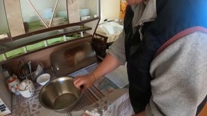 ДРУЗЬЯ ВСЕХ С НОВЫМ ГОДОМ ! НАКРЫЛА НОВОГОДНИЙ СТОЛ 2024