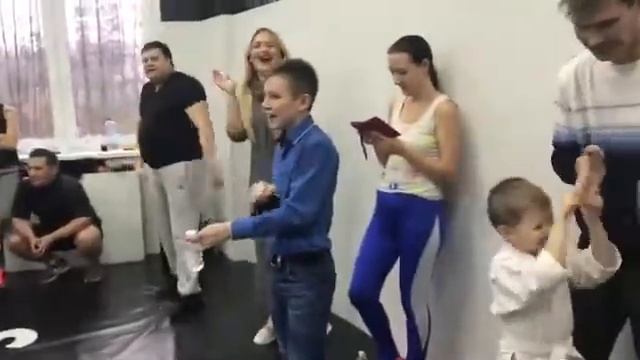 Папа, мама, я - спортивная семья!