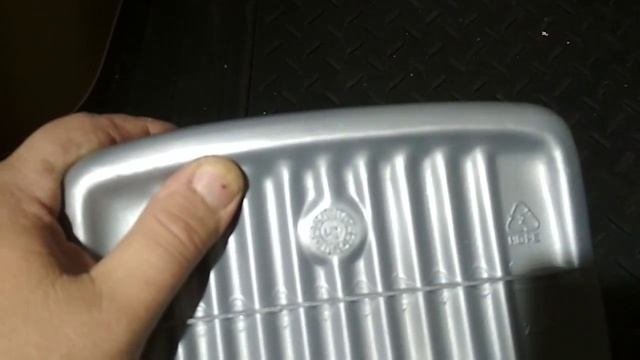 Масло Mobil 1 четыре отличия канистры от подделки. смотреть онлайн