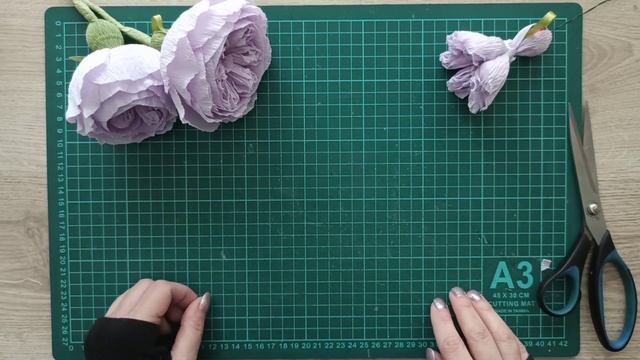 Английская роза/ Роза Дэвида Остина из гофрированной бумаги с конфетой/Букет из конфет смотреть онлайн