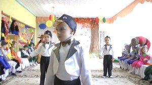 Танец птиц на осеннем утреннике 2017 в средней группе . Муз. рук.  Бакаева Е . А.